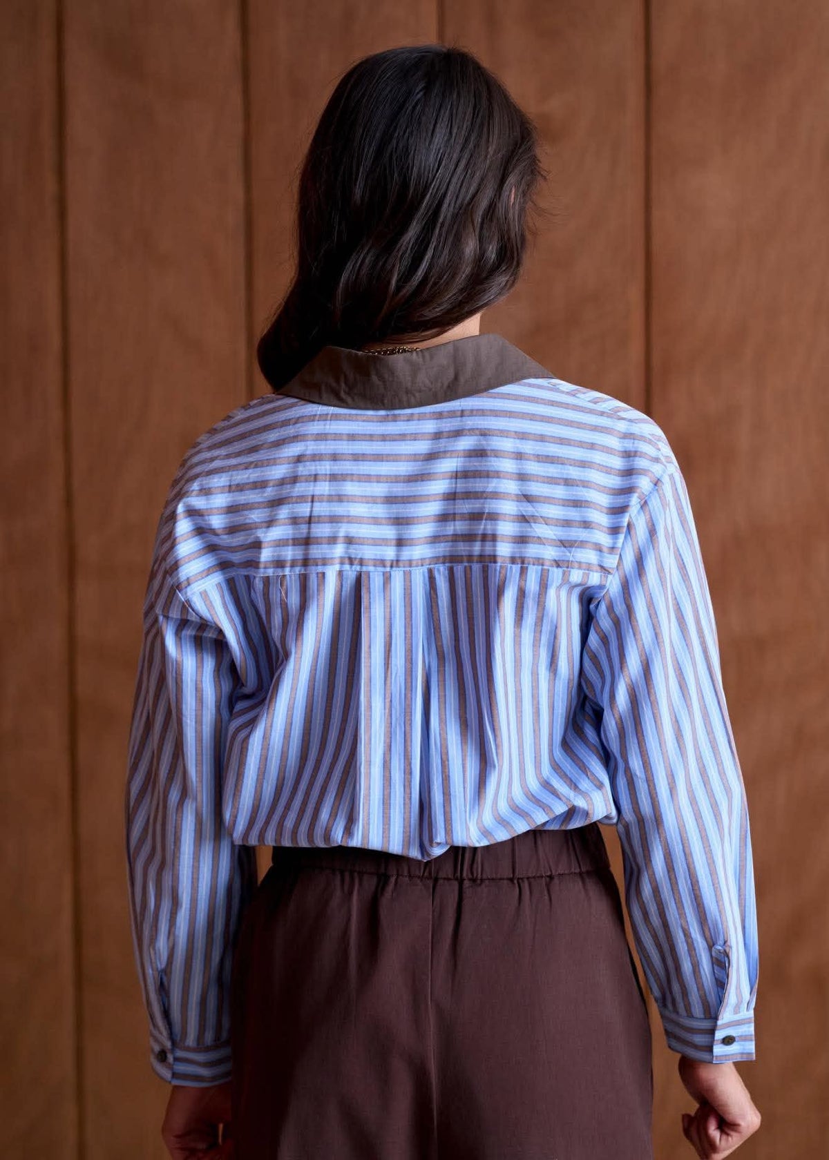 Chemise Paula femme rayée bleu et écru vue de dos