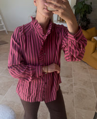 Chemise rayée rose et chocolat col volant vanille concept store contres boutique prêt à porter femme loir et cher 
