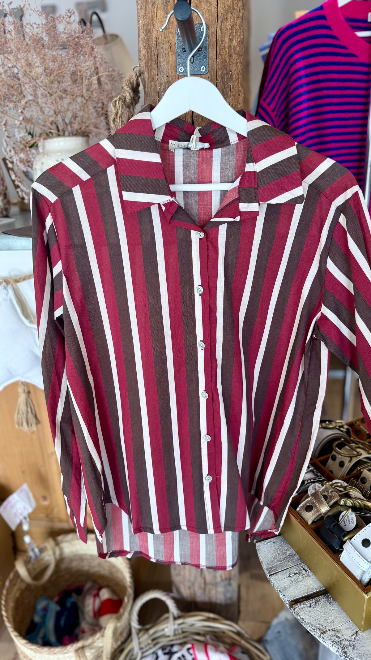chemise rayée chocolat et rose, chemise rayée bordeaux et chocolat, vanille concept store, boutique prêt à porter féminin, loir et cher, contres