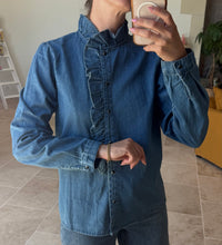 chemise en jeans basique col volant coupe droite vanille concept store contres boutique prêt à porter femme loir et cher 