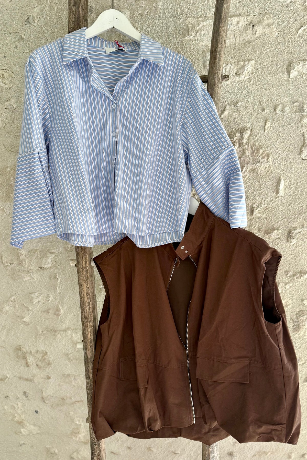 chemise rayée bleue blanche chemise courte casual contres boutique vêtements contres vanille concept store 