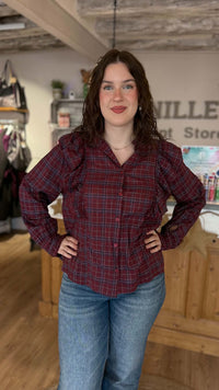 chemise à carreaux bordeaux et bleu marine taille unique avec des volants vanille concept store contres boutique indépendante