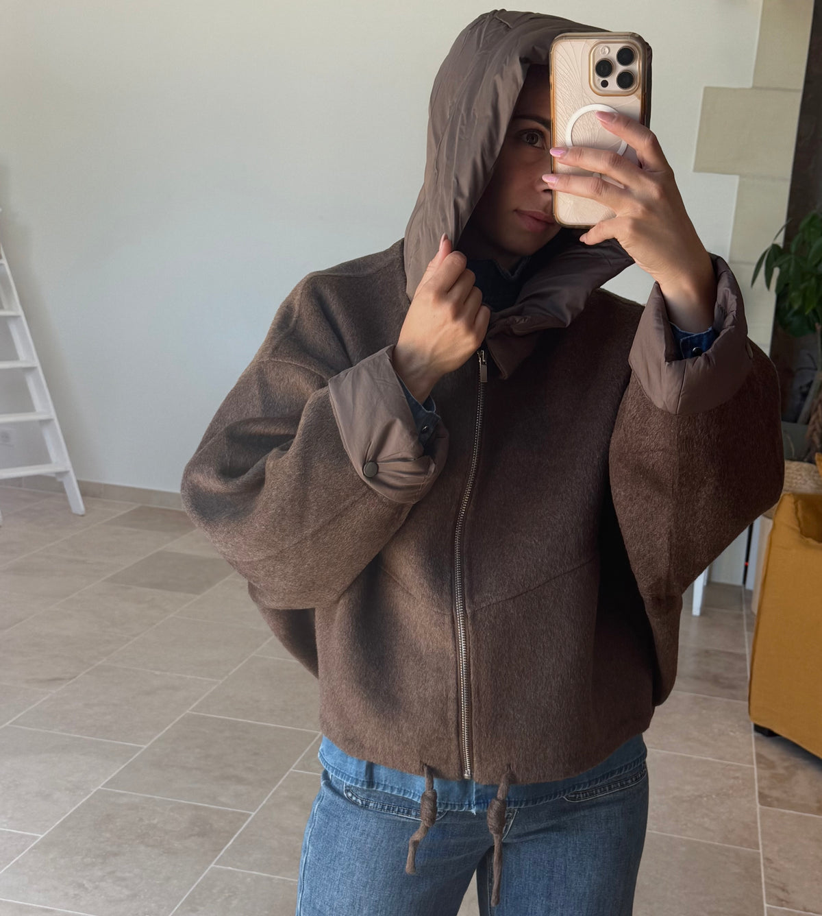 Manteau capuche chocolat laine et cachemire vanille concept store boutique prêt à porter femme contres 