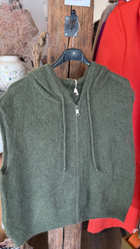 Pull laine sans manches capuche avec zip vanille concept store boutique pret a porter femme