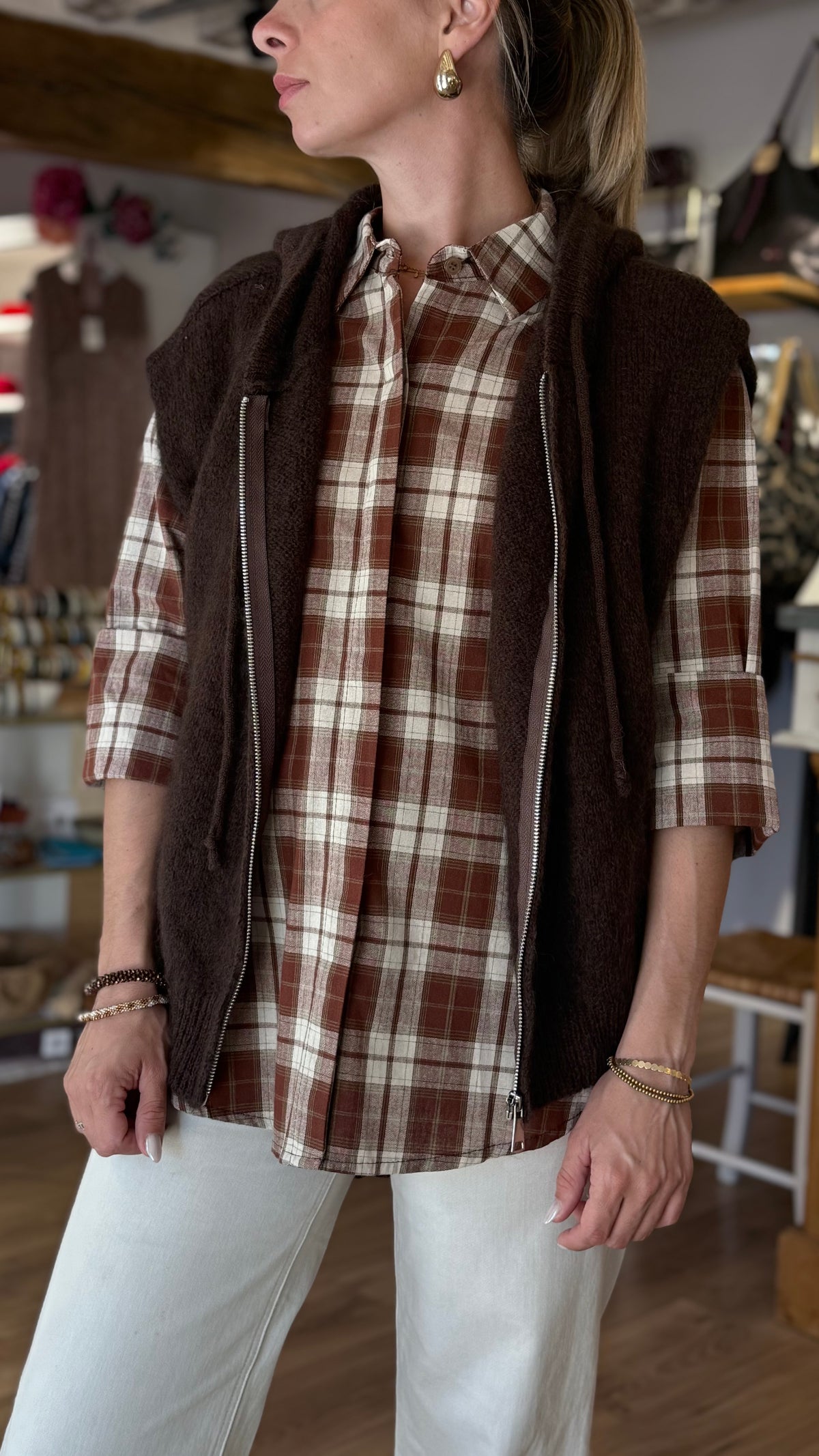 Pull laine sans manches capuche avec zip vanille concept store boutique pret a porter femme