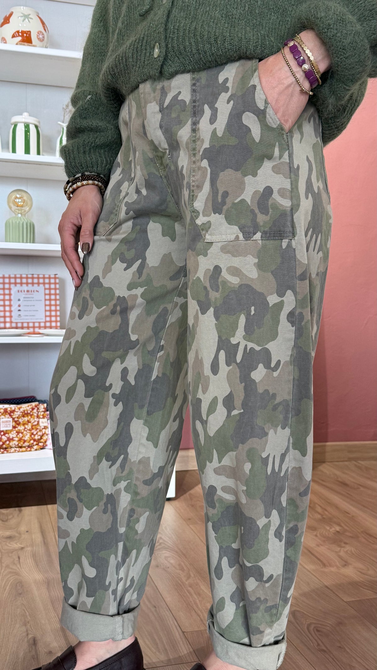Pantalon barrel army vanille concept store pantalon imprimé militaire 