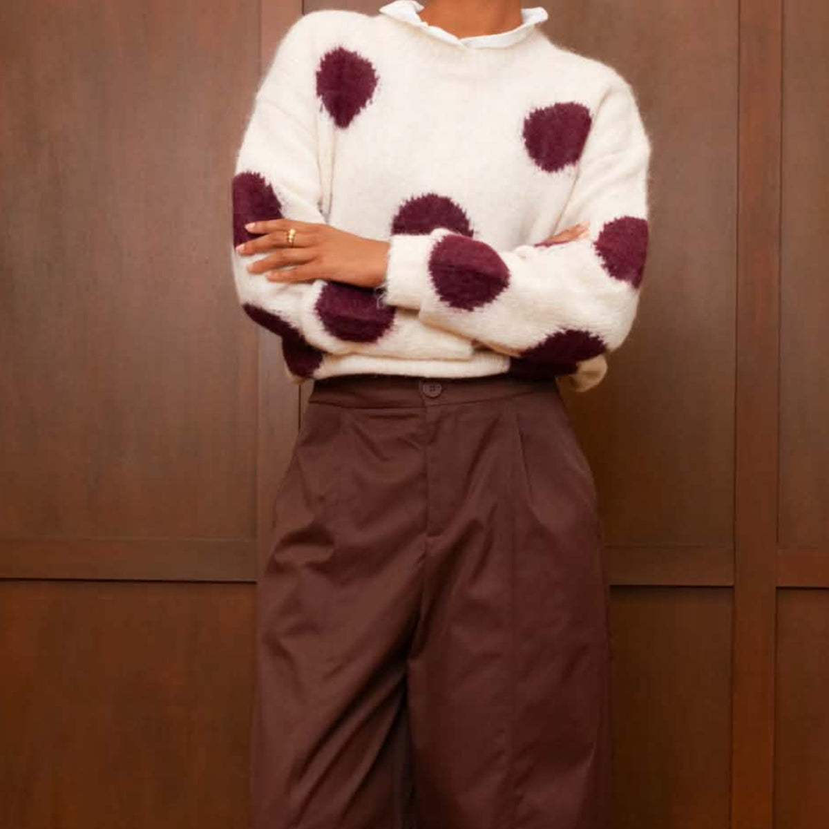 pull en maille douce écru a gros pois bordeaux vanille concept store contres