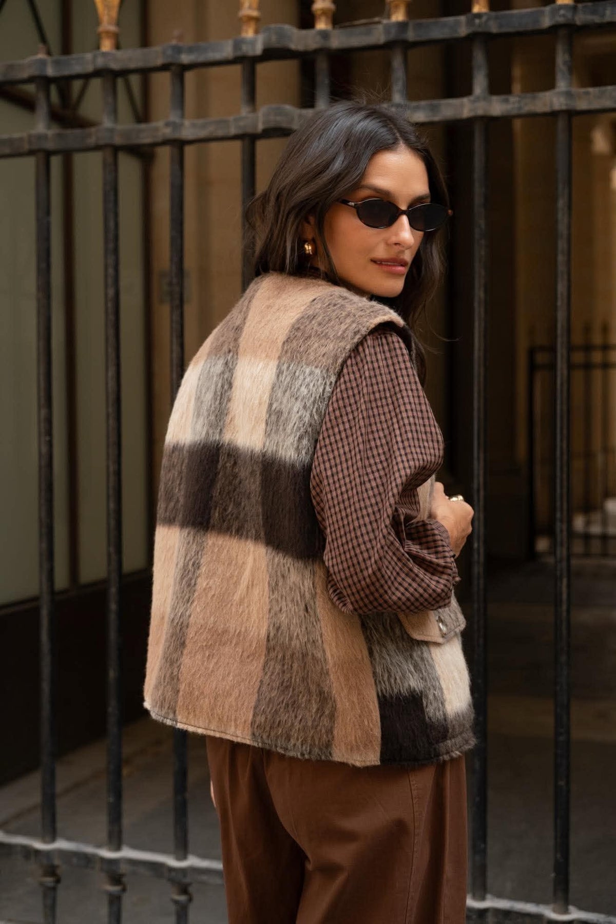 Veste sans manches femme beige camel chocolat vue de dos