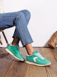 baskets vertes bi matières avec bande blanche vanille concept store findlay soldes