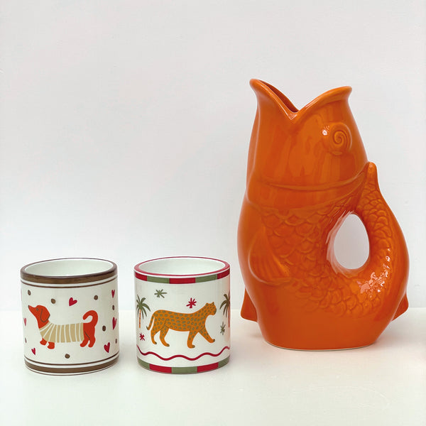 bougie muse chien teckel avec coeur bougie en ceramique opjet