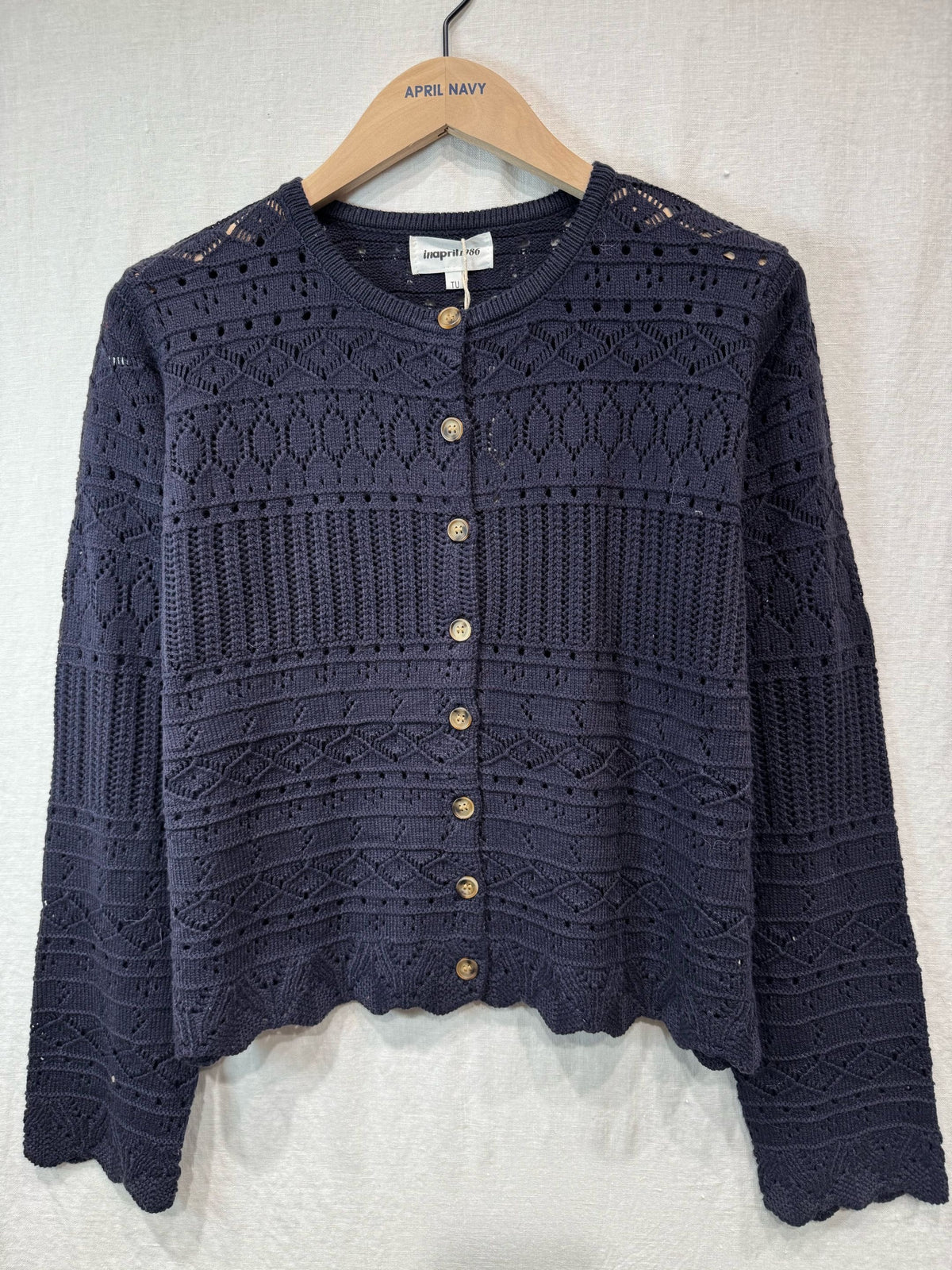 gilet bleu marine en crochet, vanille concept store, boutique prêt à porter contres, prêt à porter loir et cher