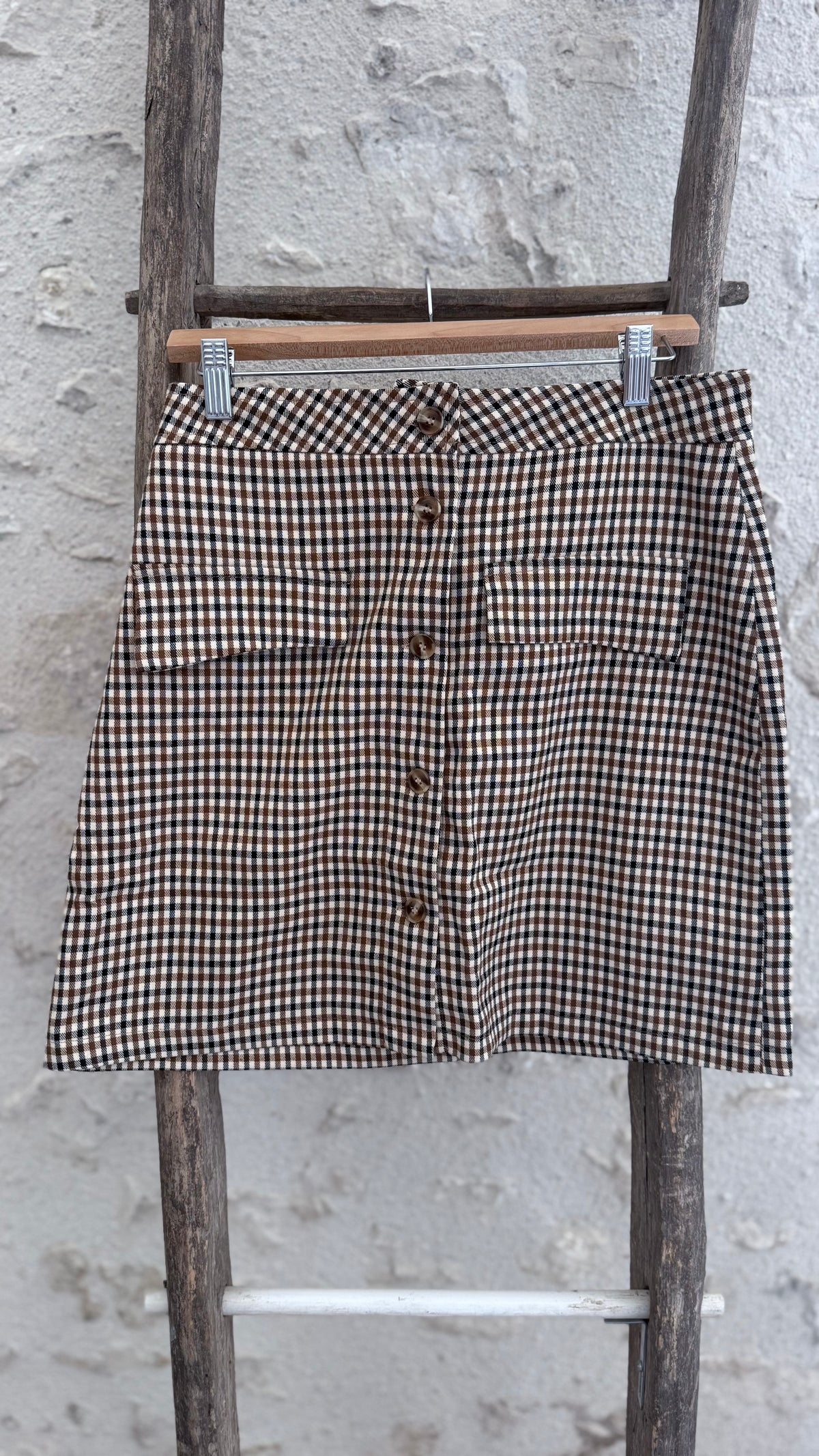 jupe droite boutonnée à carreaux jupe automne camel et marine vanille concept store contres boutique prêt à porter féminin loir et cher