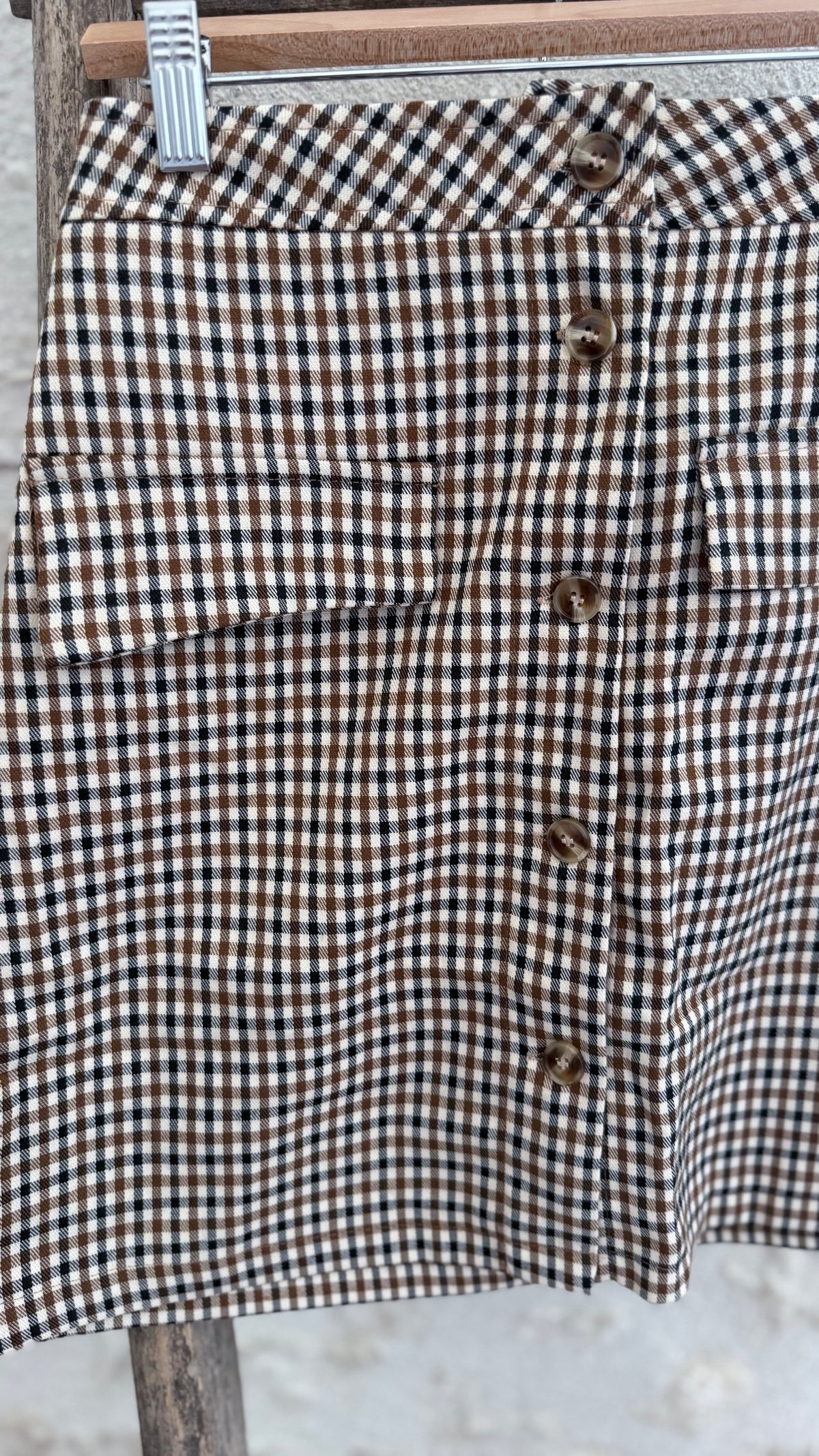 jupe droite boutonnée à carreaux jupe automne camel et marine vanille concept store contres boutique prêt à porter féminin loir et cher